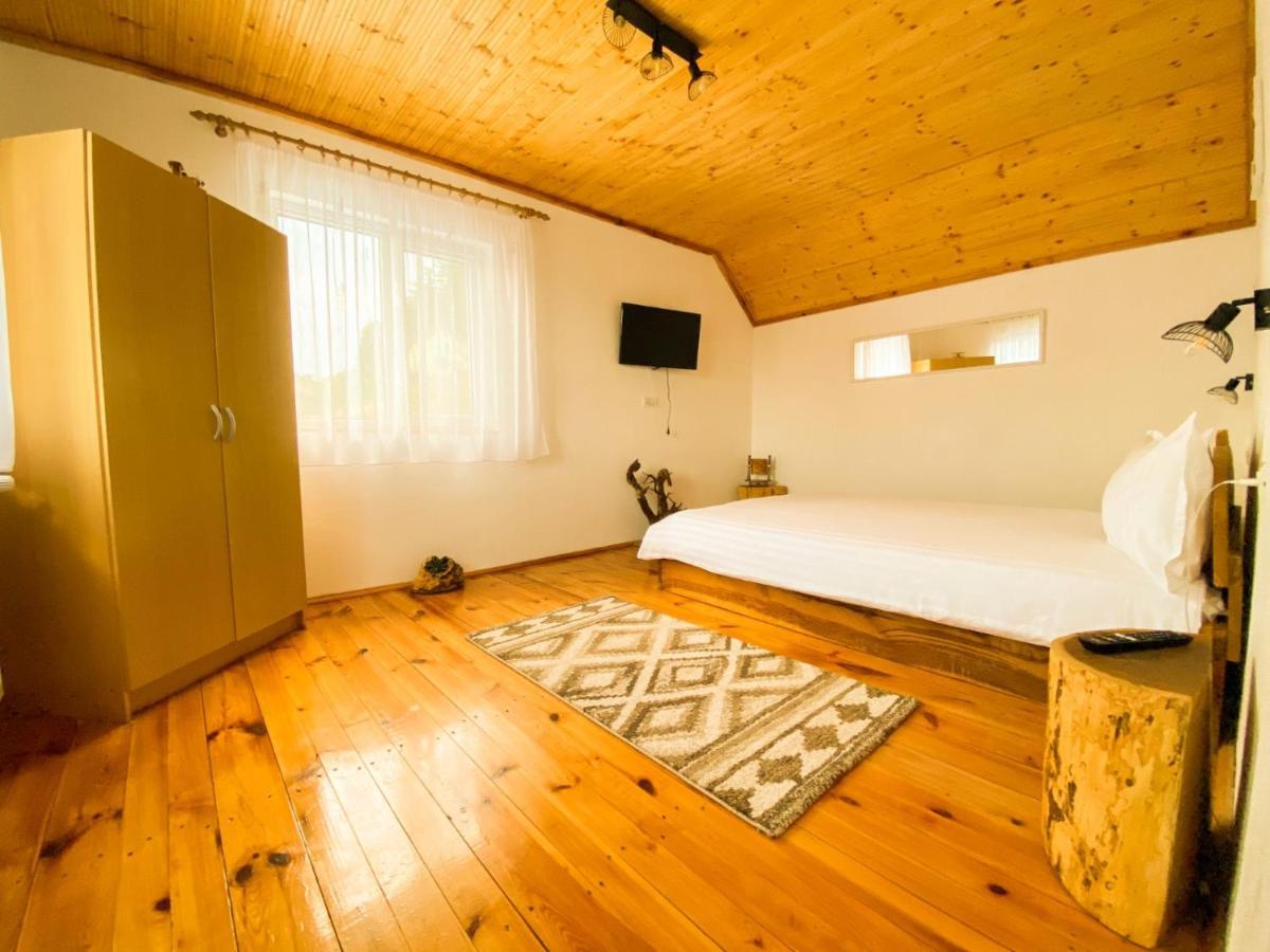 Casa De Sub Hora Villa Zărneşti Eksteriør bilde