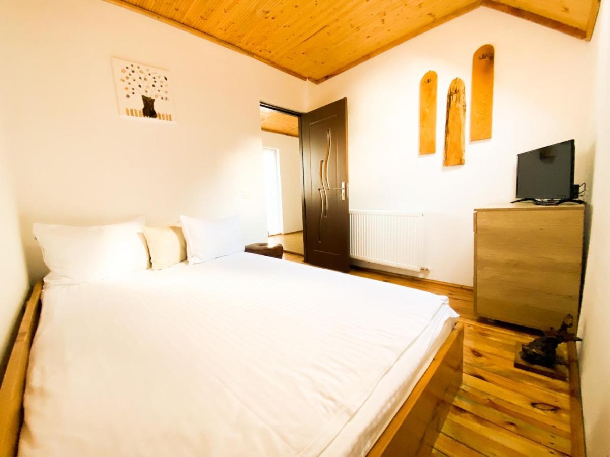 Casa De Sub Hora Villa Zărneşti Eksteriør bilde
