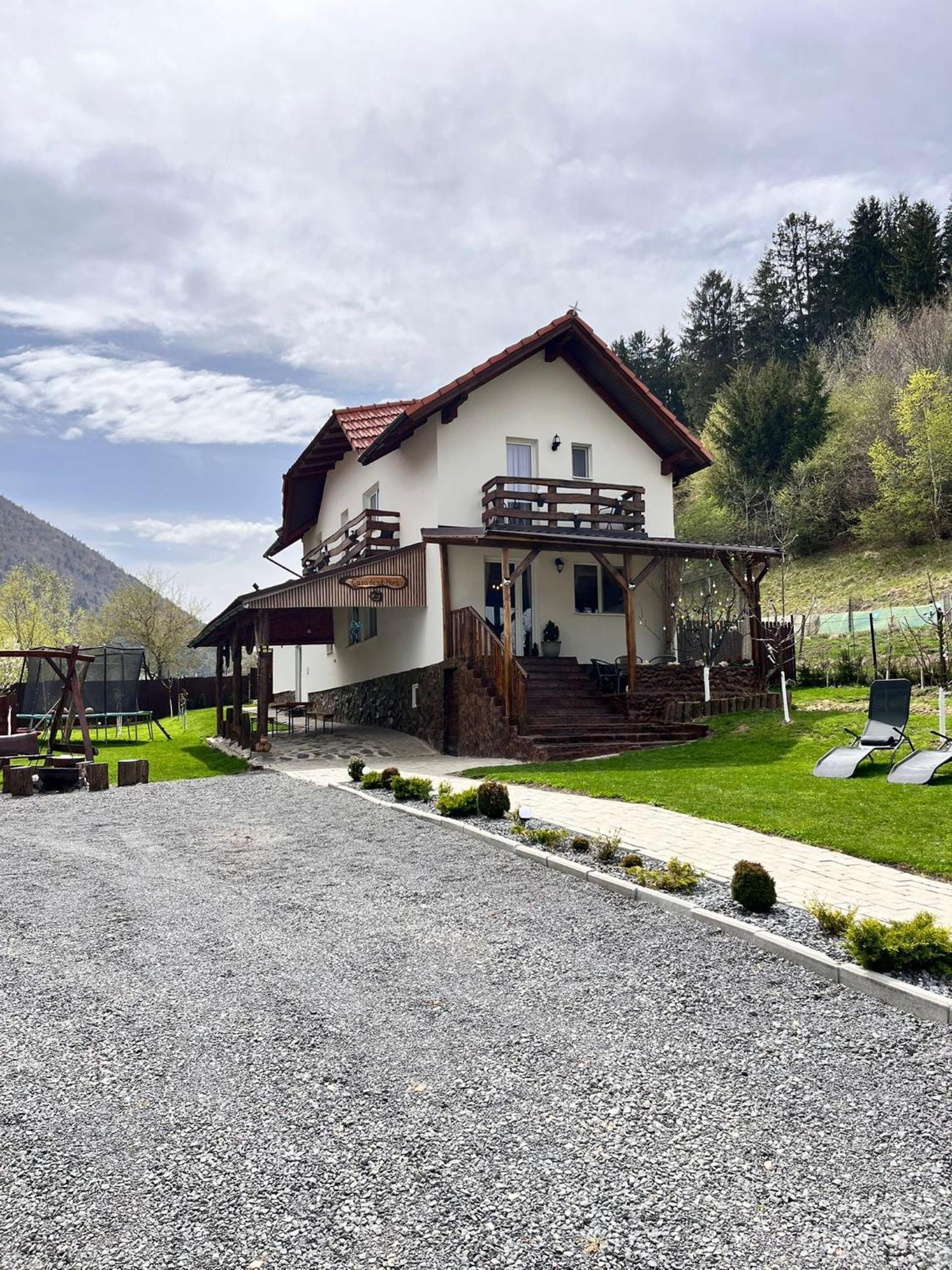 Casa De Sub Hora Villa Zărneşti Eksteriør bilde